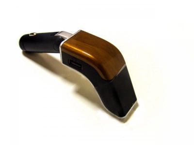ИЗЧЕРПАН! Автомобилен Bluetooth FM трансмитер с USB зарядно HZ H7BT
