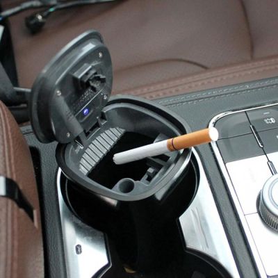 ПЕПЕЛНИК С ДИОД ЗА АВТОМОБИЛ